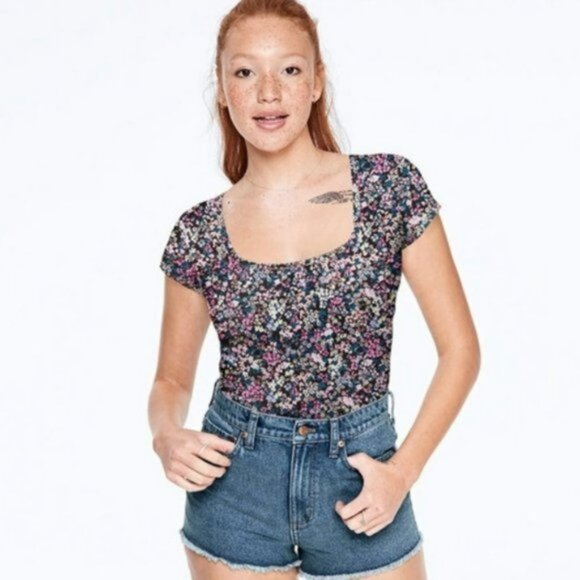 Victoria's Secret PINK | "Ditsy Floral" Short Sleeve Thong Bodysuit | Size Large - Picture 2 of 15